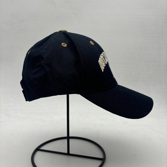 Vintage Notre Dame Hat Captivating Headgear Fighting Irish Patch Embroidered - Picture 2 of 8